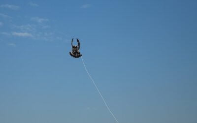 Ile trwa kurs spadochronowy i co warto o nim wiedzieć?