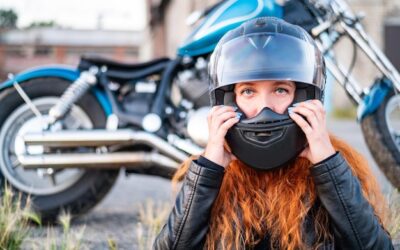 Czy jadąc motocyklem zawsze musisz mieć kask ochronny?