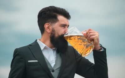 Czy piwo bezalkoholowe naprawdę nawadnia lepiej niż zwykła woda?