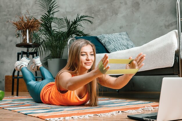 Domowe sposoby na zwiększenie siły mięśni bez specjalistycznego sprzętu