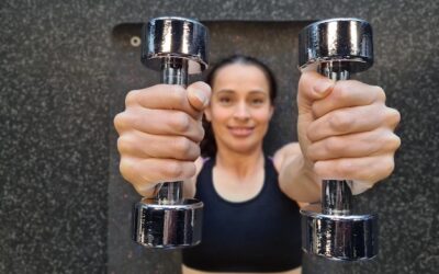 Jak prawidłowo ćwiczyć z hantlami dla lepszych efektów?