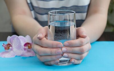 Jaką wodę pić, by najlepiej nawodnić organizm?