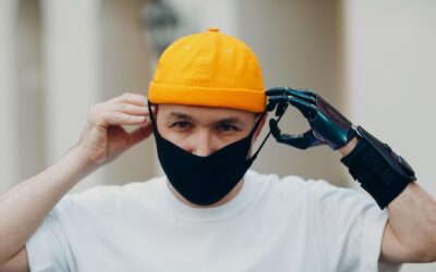 Kaski jak czapki – moda czy bezpieczeństwo na rowerze?