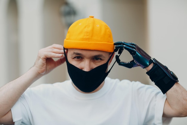 Kaski jak czapki - moda czy bezpieczeństwo na rowerze?