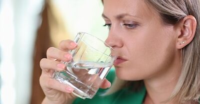 Odwodnienie organizmu – jak rozpoznać i zapobiegać?