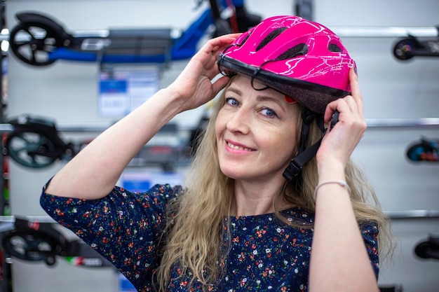 Uniwersalność kasku: czy ochrona na rolki sprawdzi się też na rowerze?