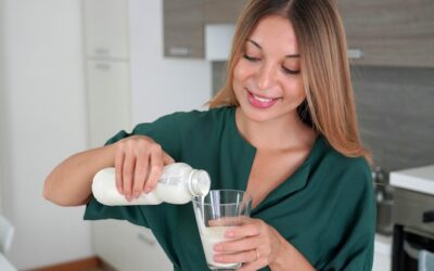 Czy mleko naprawdę nawadnia organizm lepiej niż woda?