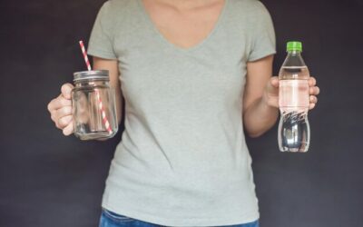 Jakie napoje najlepiej uzupełnią niedobory płynów w organizmie?