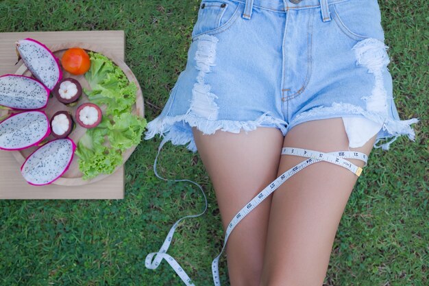 Jak obliczyć ile mogę jeść kalorii każdego dnia?