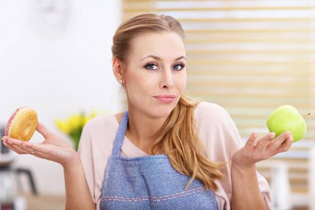 Jak rozpisać dietę dostosowaną do swoich potrzeb?