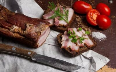 Jaka szynka ma najwięcej białka i czy warto ją wybierać?